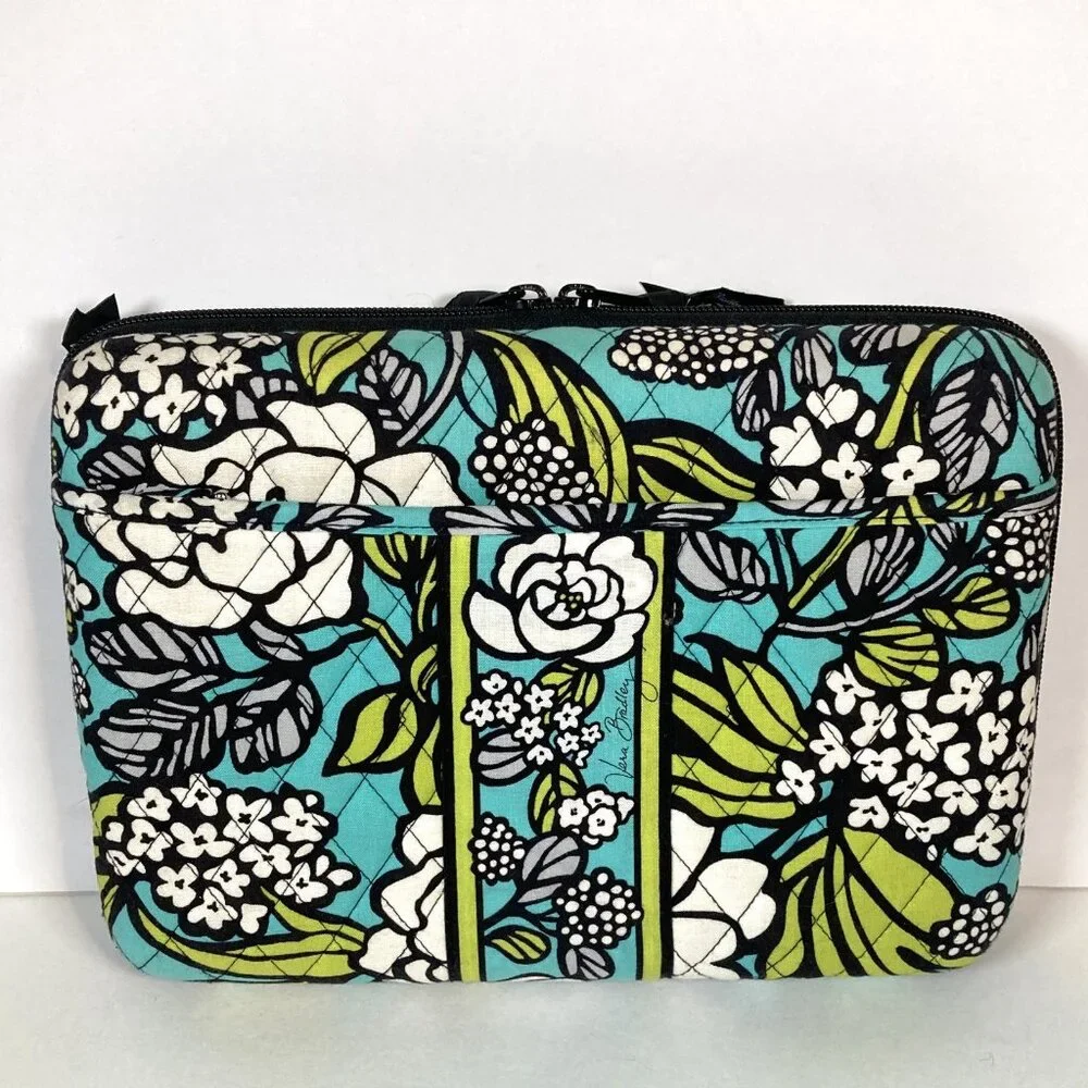 Vera Bradley Tablet Case Island Blooms Floral Padded Zip Around 8.5 in x 11.5 in